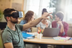 Capacitación digital con gamificación y tecnologías inmersivas para empresas que buscan mejorar el aprendizaje corporativo.